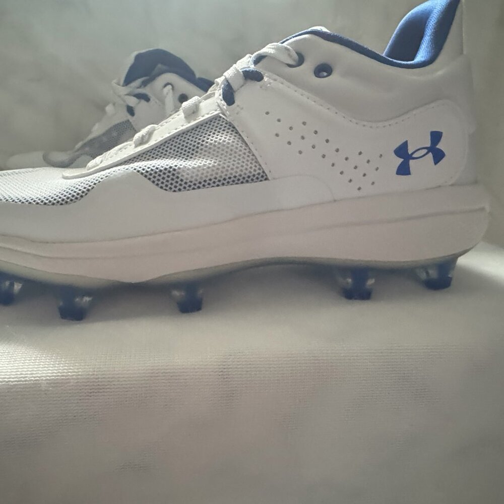 Under Armour Women's Glyde MT TPU Softball Cleats-Brand New Size 9
